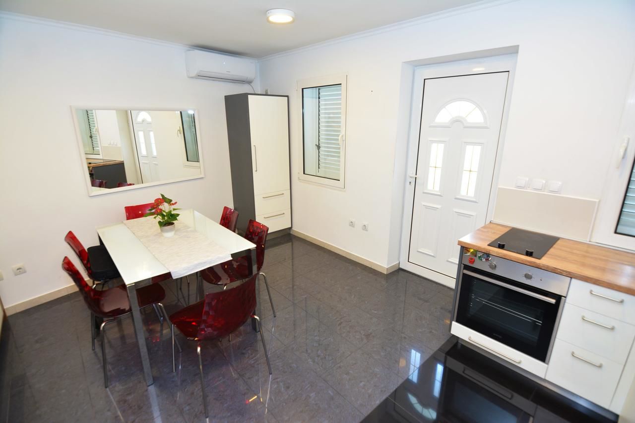 Апартаменты Tropicoco apartments Тиват-40