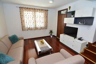 Апартаменты Tropicoco apartments Тиват Апартаменты-1