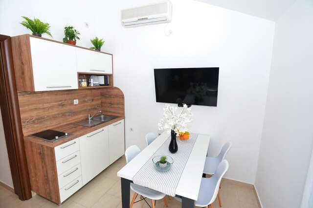 Апартаменты Tropicoco apartments Тиват-6
